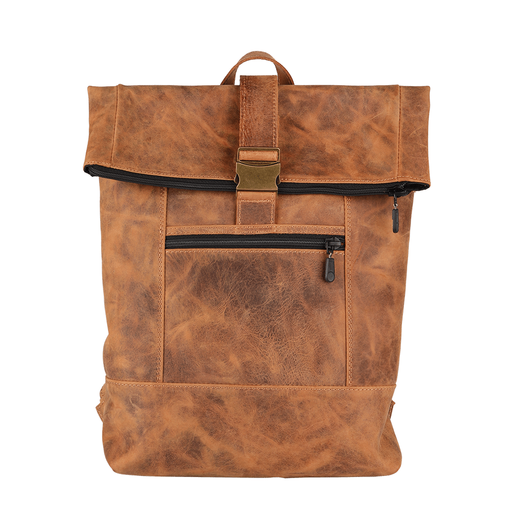 Leder-Rucksack in hellbraun, mit Messingschnalle und Rolltop.