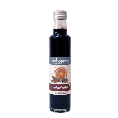 Flasche mit dunkelrotem Inhalt und Etikett der Sorte Glühweinlikör.